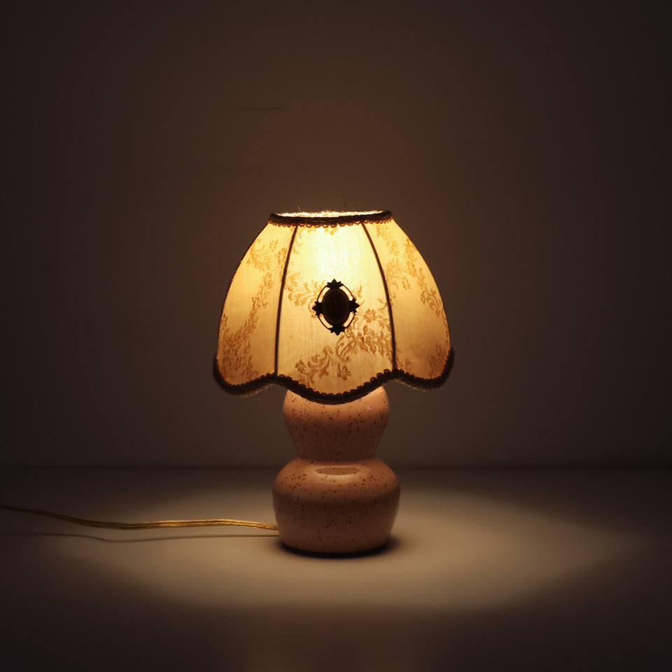 Cameo lamp