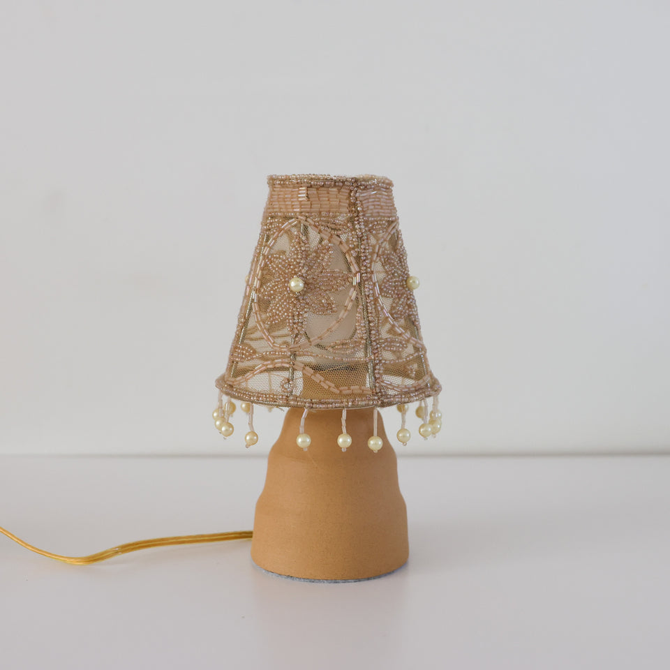 Beaded sand mini lamp