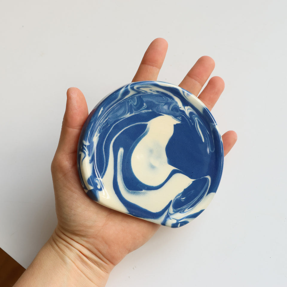 Marbled spoon rest